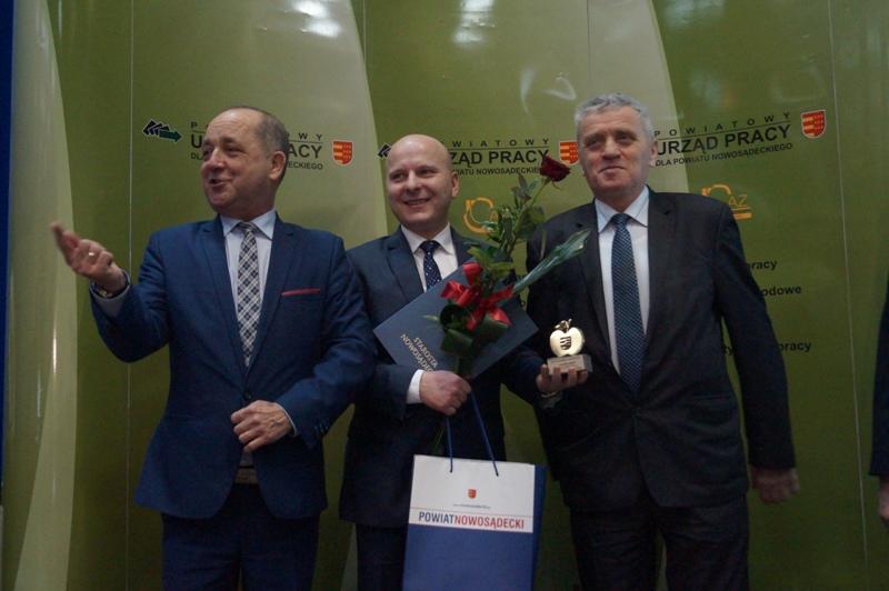 Zdjęcie galerii artykułu: Od lewej Marek Pławiak Laureat Stanisław Kogut - Od lewej Marek Pławiak Laureat Stanisław Kogut